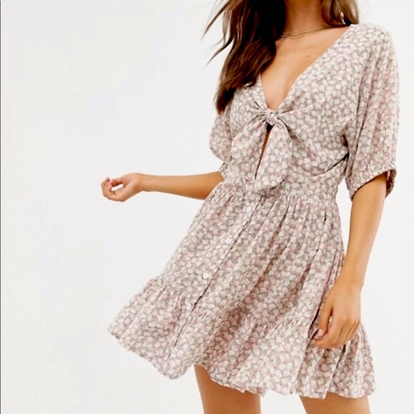 Faithfull the Brand Dresses & Skirts - Faithful The Brand Front Tie Dress